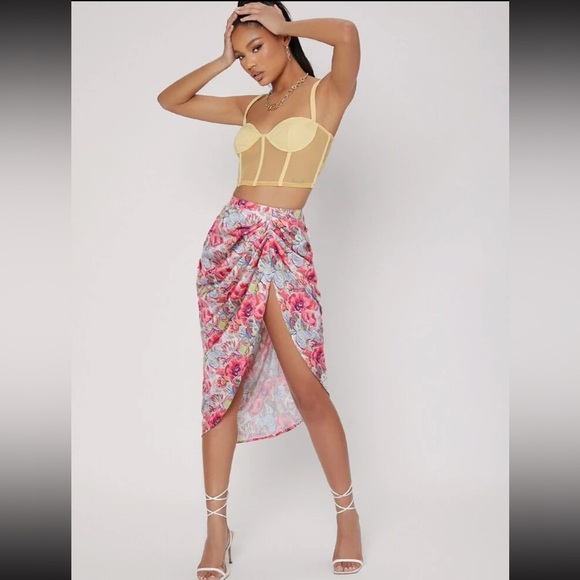 Shein floral -SKIRT ONLY - Picture 1 of 4